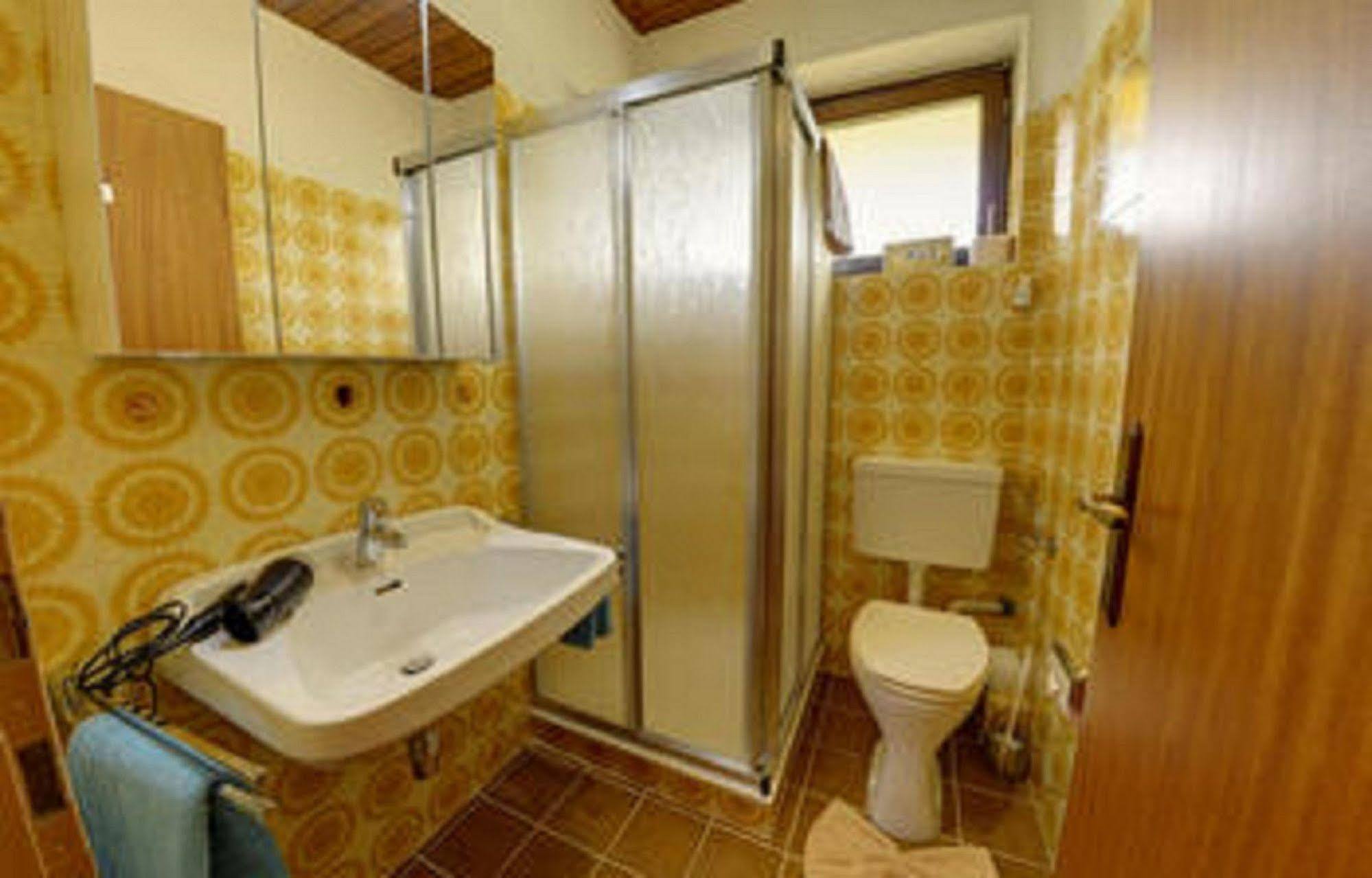 Fruehstueckspension Haus Golker Seeboden Esterno foto